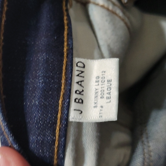 J Brand dark wash mid rise "league" skinny jean size 25 - Picture 8 of 8